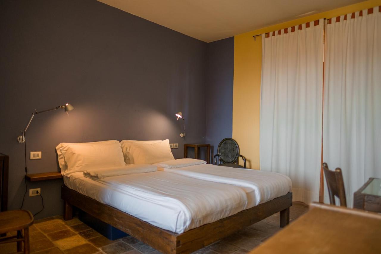 Albergo Real Castello Verduno Exterior photo